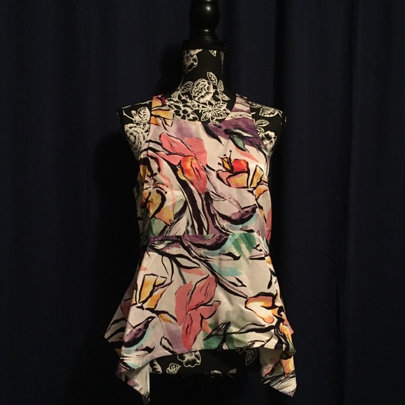 👚 Lucille HD in Paris floral peplum top - Picture 3 of 8